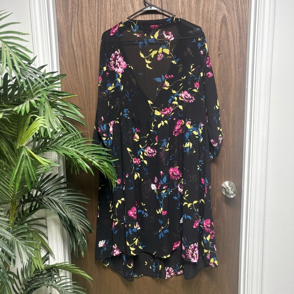 torrid Dresses & Skirts - Torrid Size 2 Black Floral Sheer Button Front High Low Dress